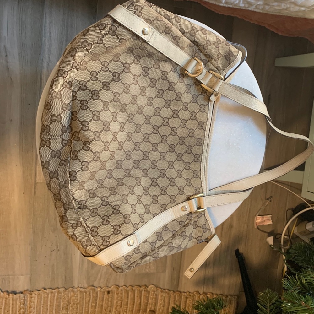 Gucci purse